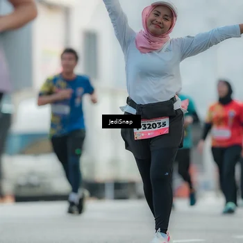 Runner Photo 5903926