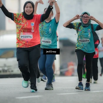 Runner Photo 5903973