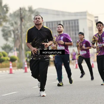 Runner Photo 5903993