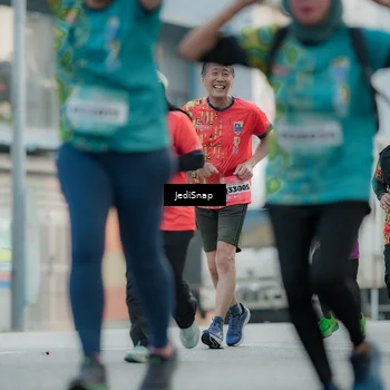 Runner Photo 5903999