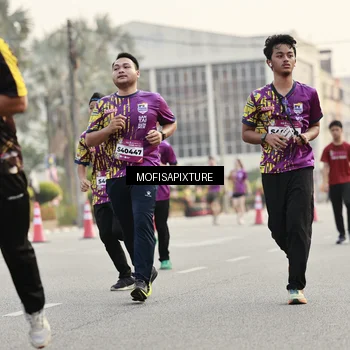 Runner Photo 5904019