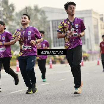 Runner Photo 5904025