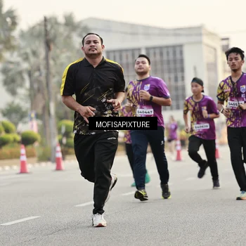 Runner Photo 5904026