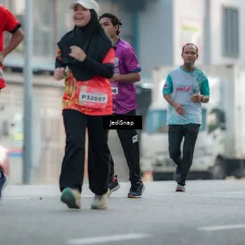 Runner Photo 5904037