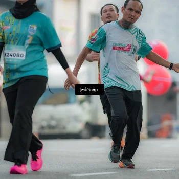 Runner Photo 5904045