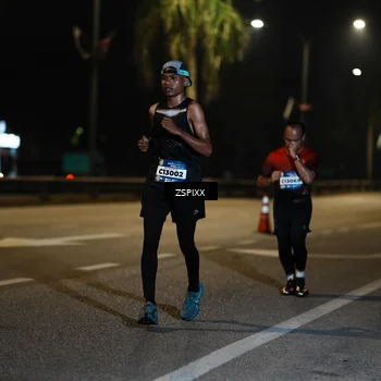 Runner Photo 5904057