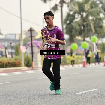 Runner Photo 5904059