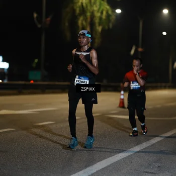 Runner Photo 5904063
