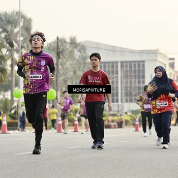 Runner Photo 5904072