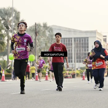 Runner Photo 5904073