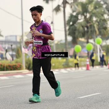 Runner Photo 5904074