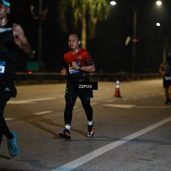 Runner Photo 5904080