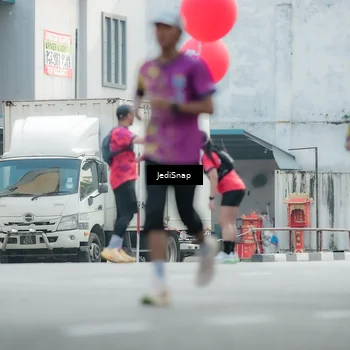 Runner Photo 5904085