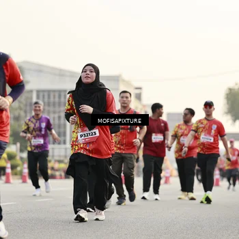 Runner Photo 5904120