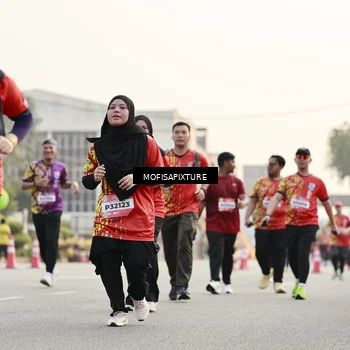 Runner Photo 5904130