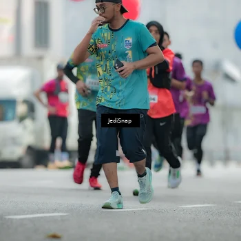 Runner Photo 5904136