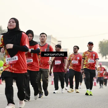 Runner Photo 5904143
