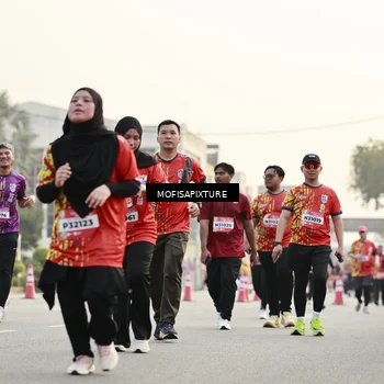 Runner Photo 5904145