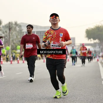 Runner Photo 5904176
