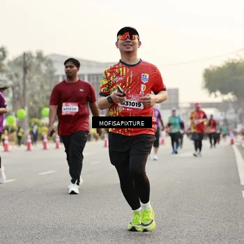 Runner Photo 5904179