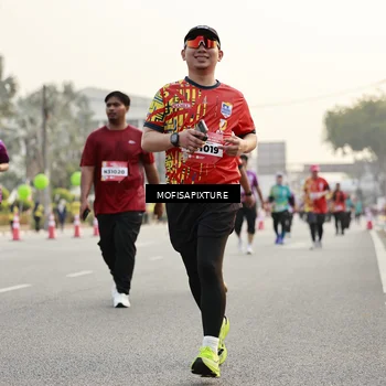 Runner Photo 5904182