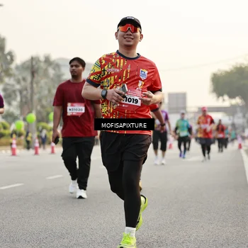 Runner Photo 5904185