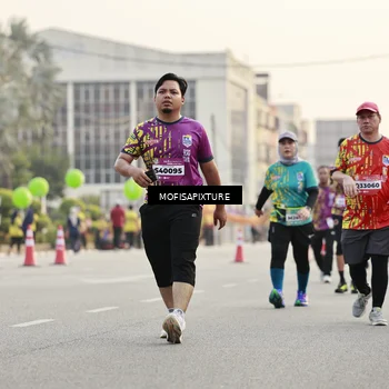 Runner Photo 5904195