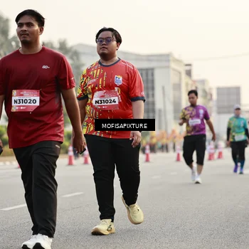 Runner Photo 5904213