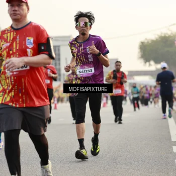 Runner Photo 5904237
