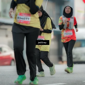 Runner Photo 5904241