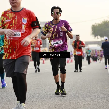 Runner Photo 5904244