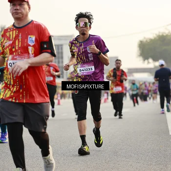 Runner Photo 5904248