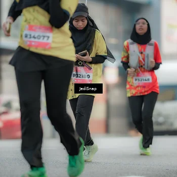 Runner Photo 5904256