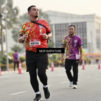Runner Photo 5904266