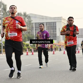 Runner Photo 5904275