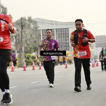 Runner Photo 5904276