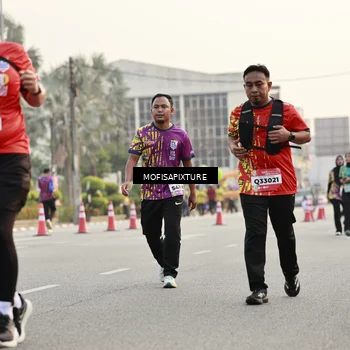 Runner Photo 5904277
