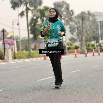 Runner Photo 5904345