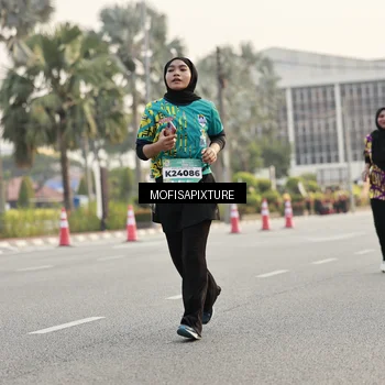 Runner Photo 5904352