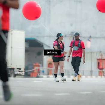 Runner Photo 5904383