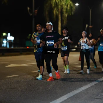Runner Photo 5904387