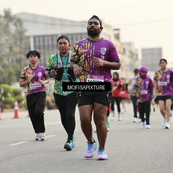 Runner Photo 5904399
