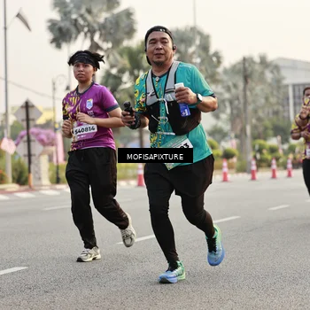 Runner Photo 5904421
