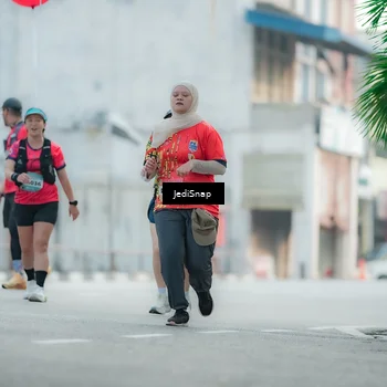 Runner Photo 5904442