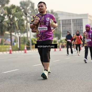 Runner Photo 5904455