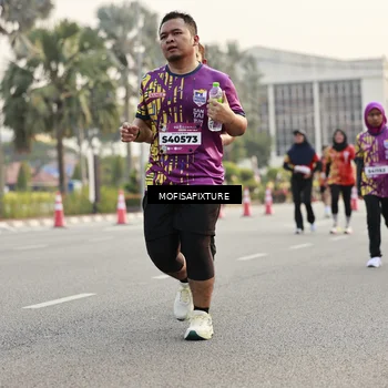 Runner Photo 5904456