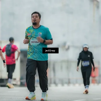 Runner Photo 5904475