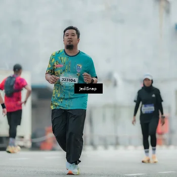 Runner Photo 5904497