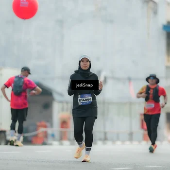 Runner Photo 5904501