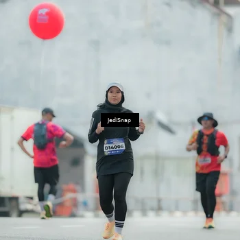Runner Photo 5904517